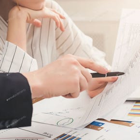 Entrevista con nuestro asesor